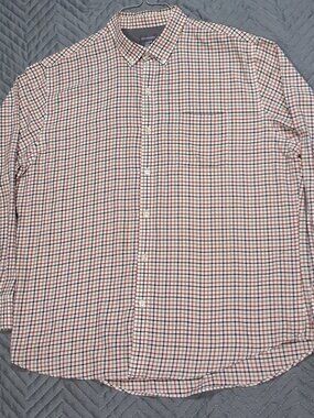 mens van heusen button down shirt.